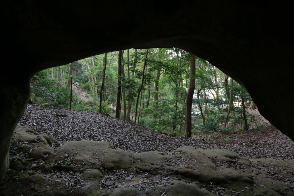 泉福寺洞窟から見た佐世保