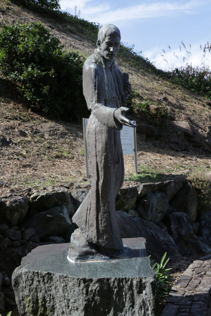 ポルトガル人の宣教師・ルイスフロイスの像