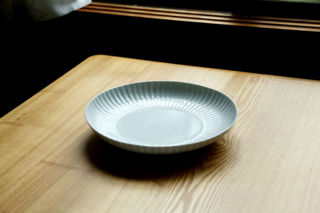 一龍陶苑のおしゃれなプレート大皿／白