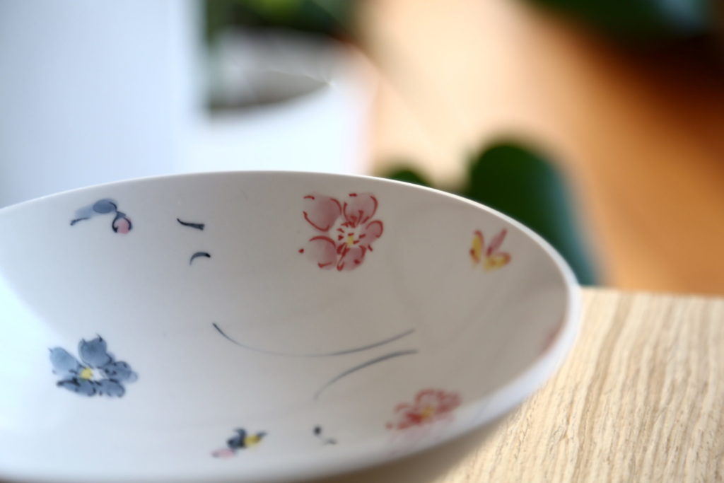 孔明窯の平茶碗